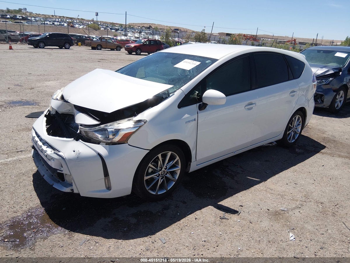 2017 TOYOTA PRIUS V FIVE — снимка 2