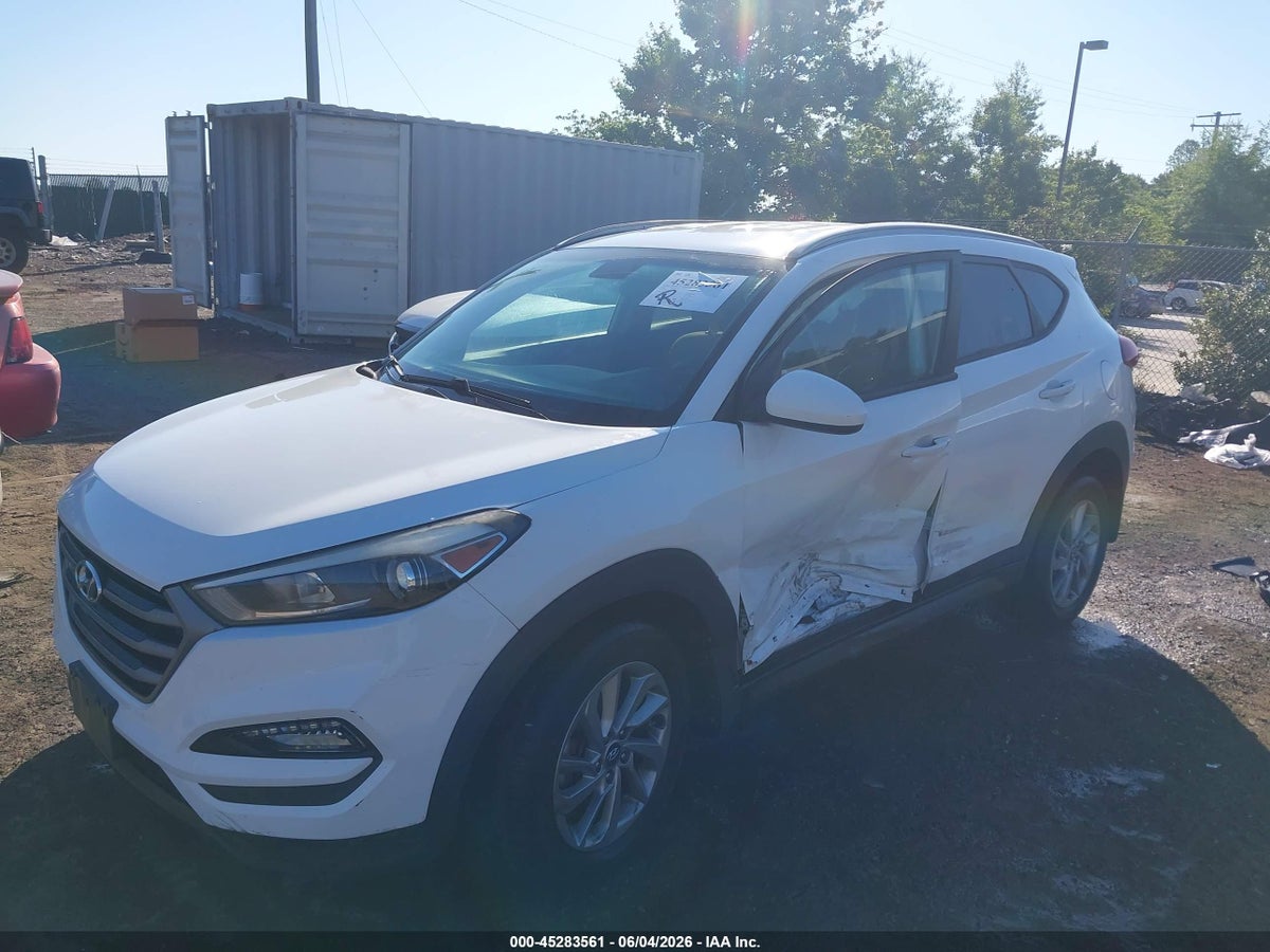 2016 HYUNDAI TUCSON SE — снимка 2
