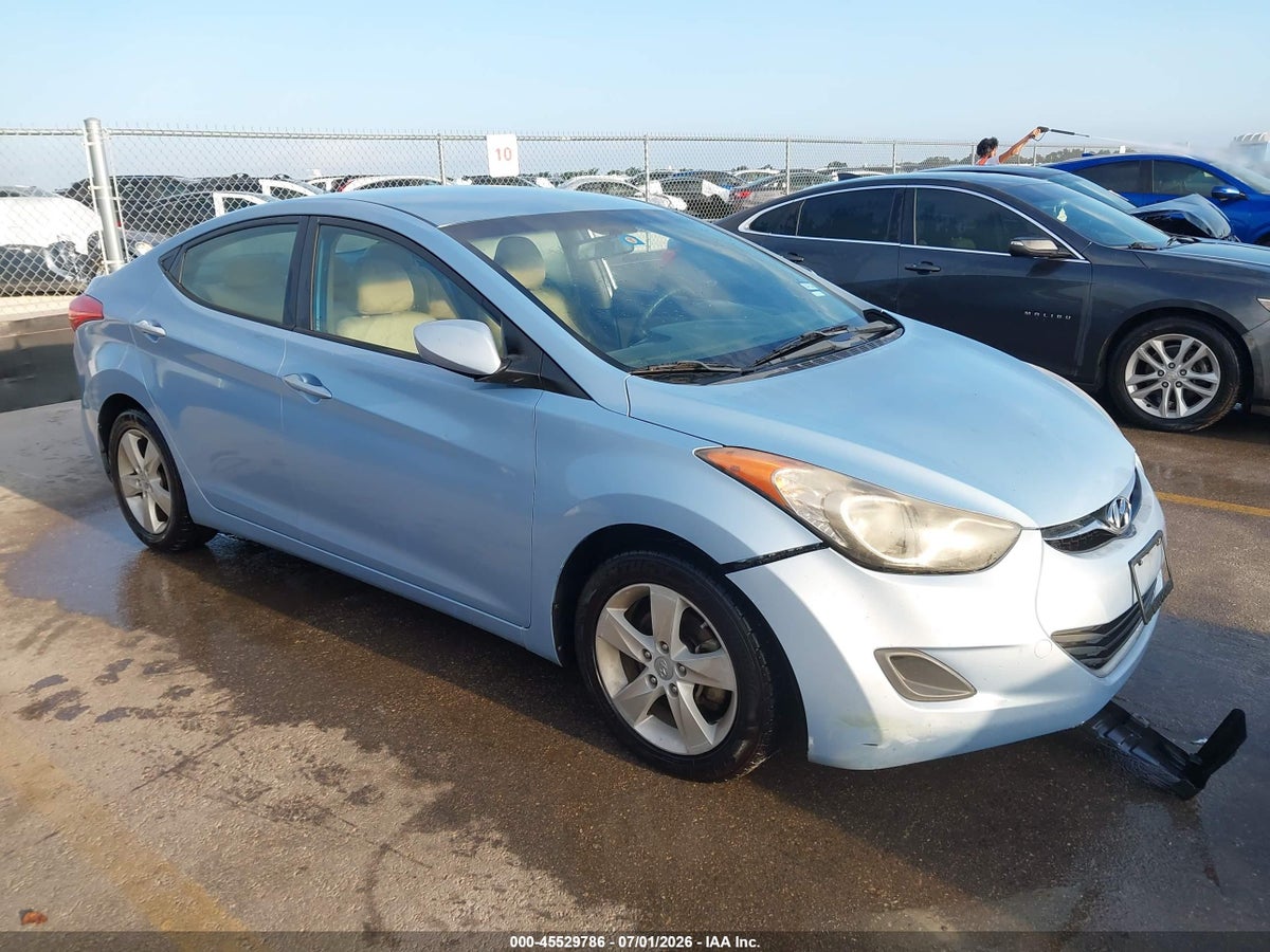 2013 HYUNDAI ELANTRA GLS