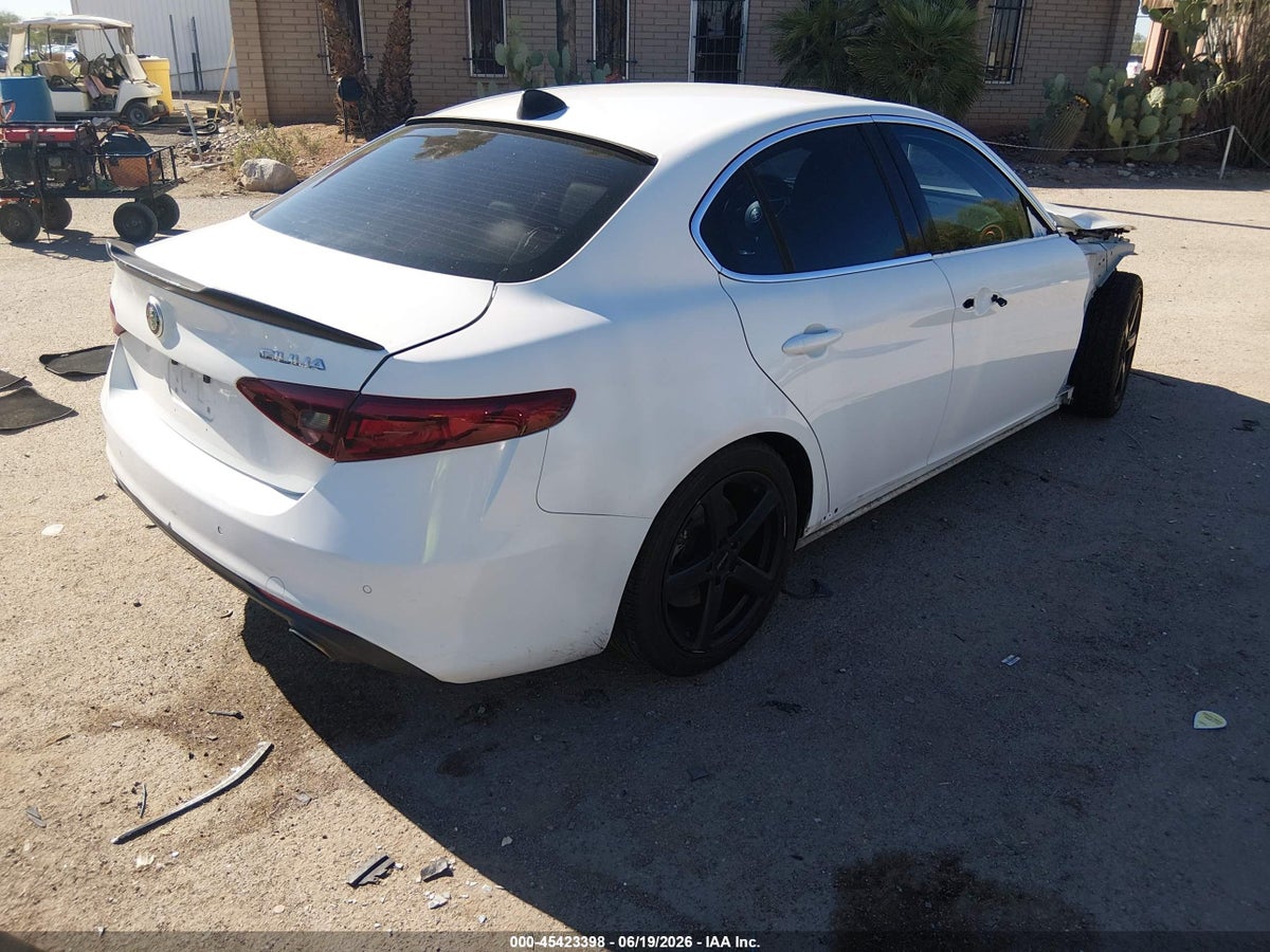 2017 ALFA ROMEO GIULIA RWD — снимка 4