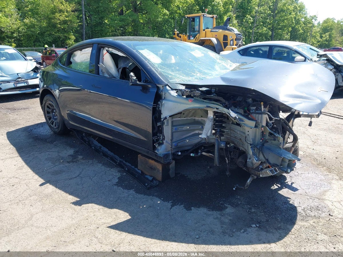 2026 TESLA MODEL 3