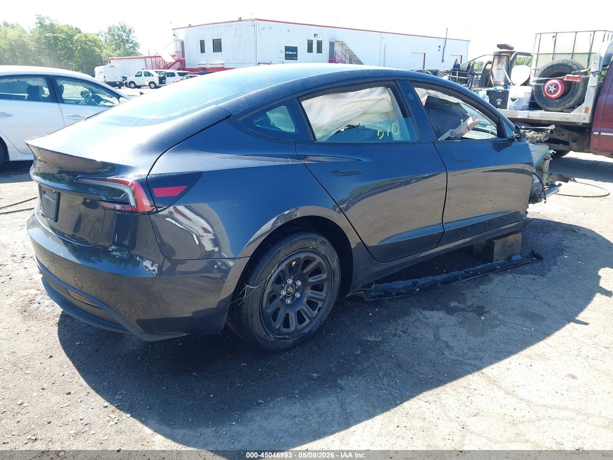 2026 TESLA MODEL 3 — снимка 4