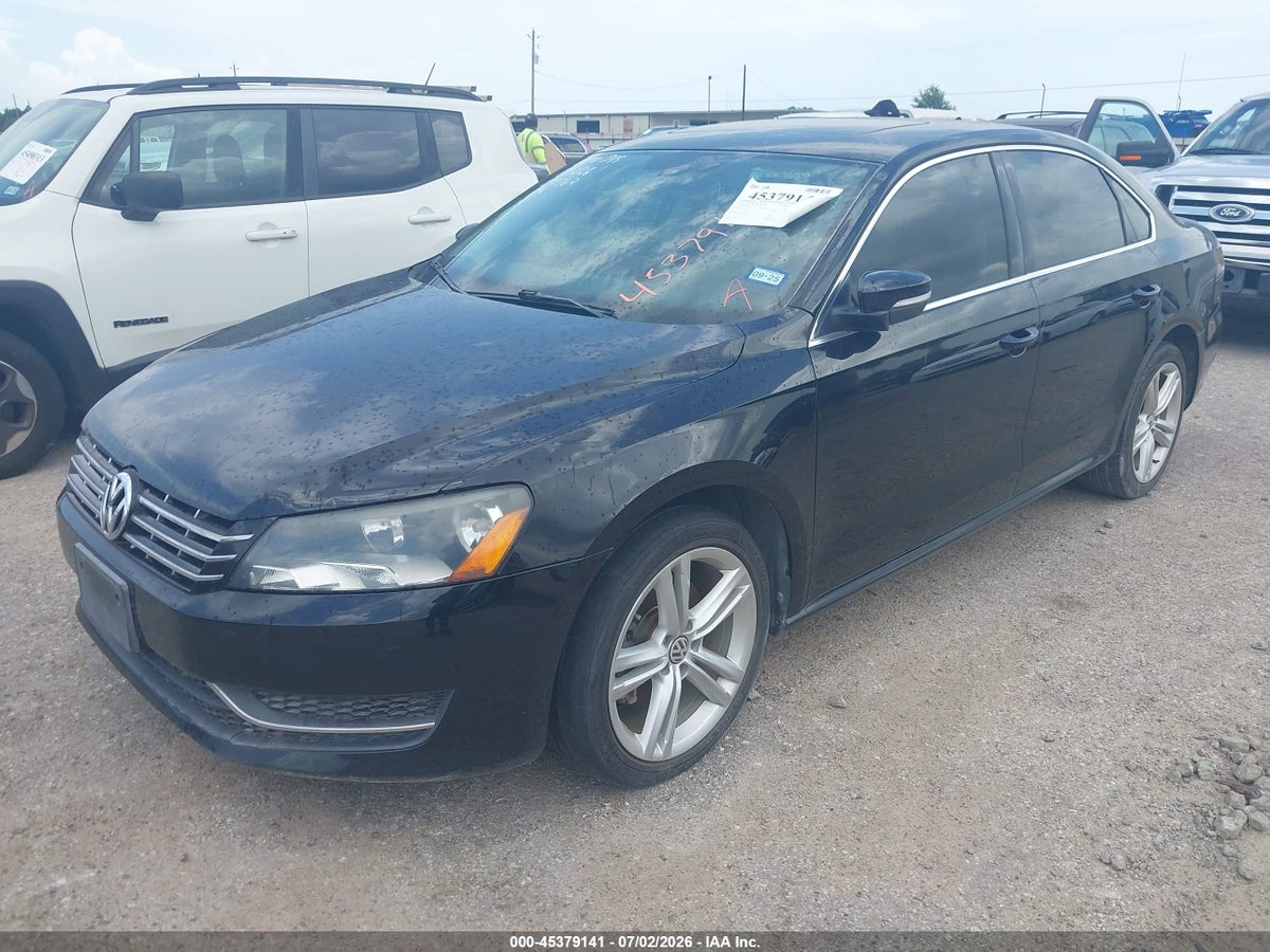 2014 VOLKSWAGEN PASSAT 2.0L TDI SE — снимка 2