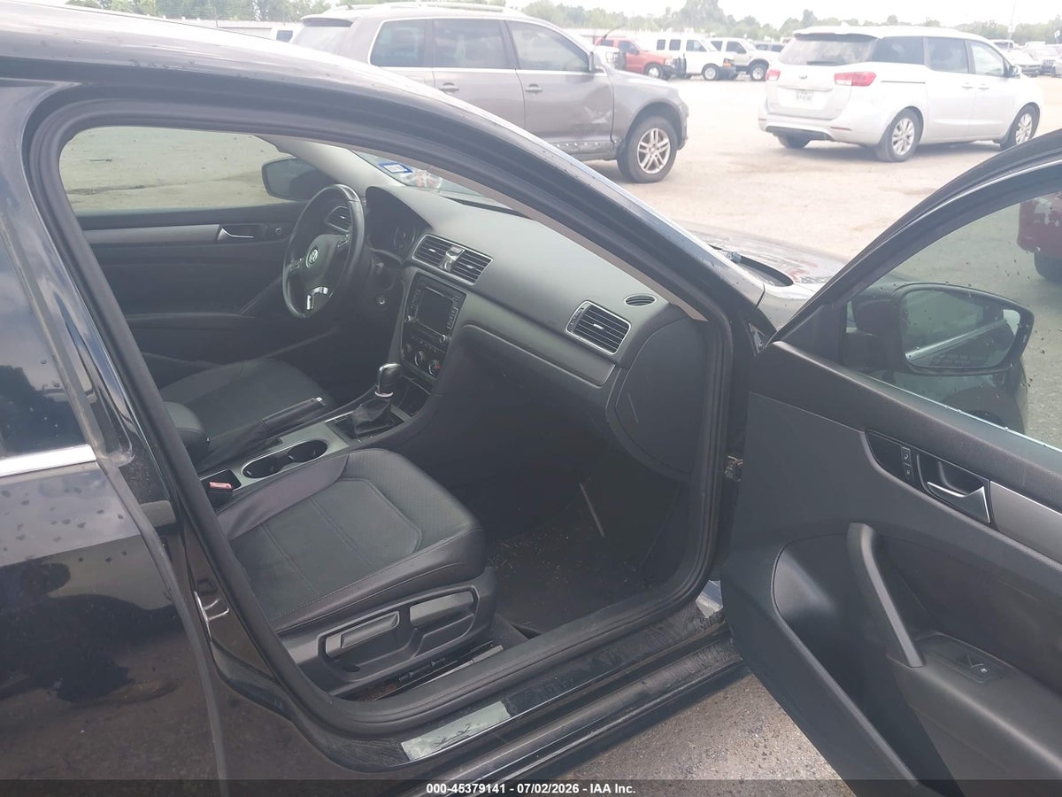 2014 VOLKSWAGEN PASSAT 2.0L TDI SE — снимка 5