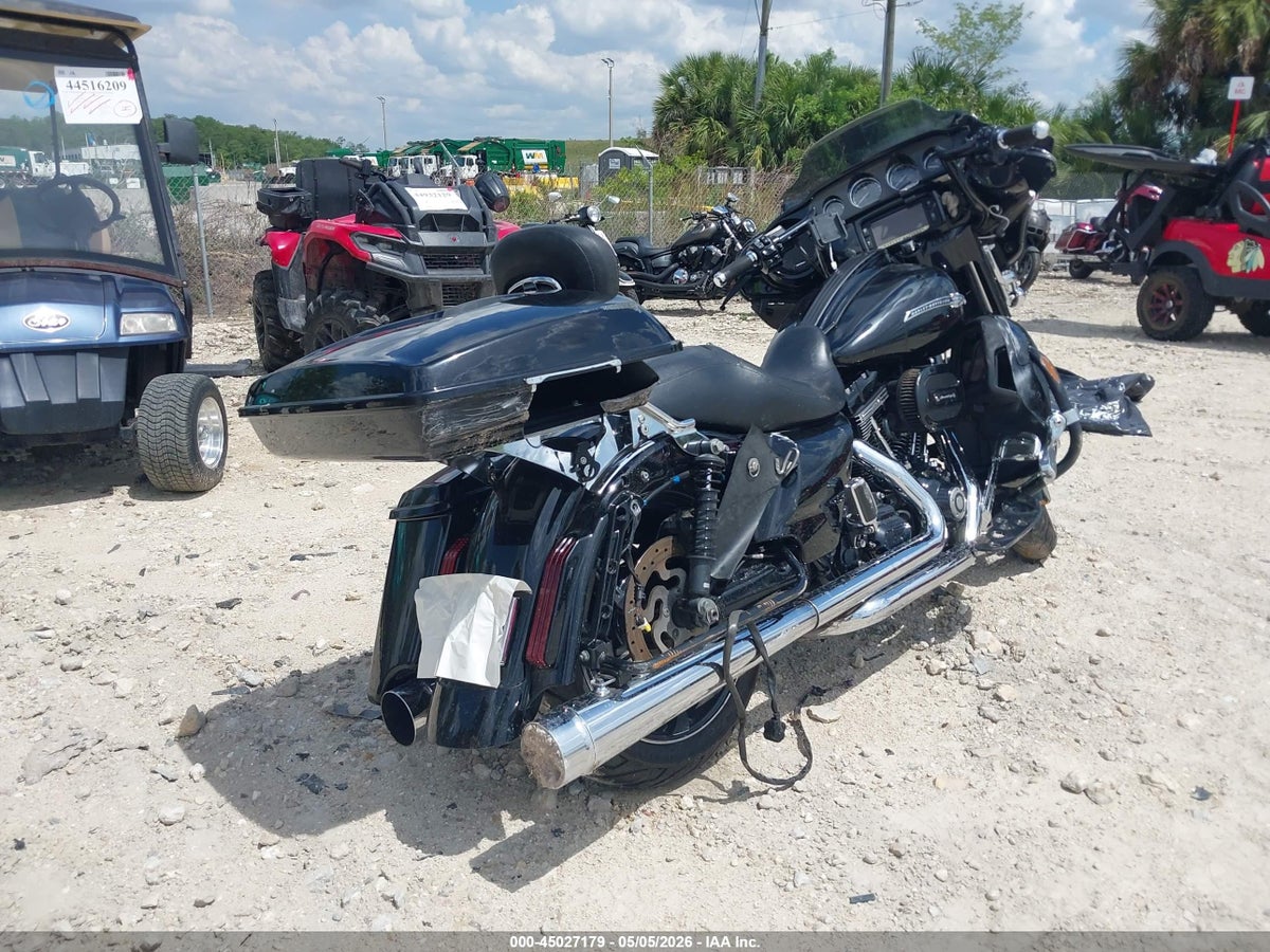 2016 HARLEY-DAVIDSON FLHXSE CVO STREET GLIDE — снимка 4
