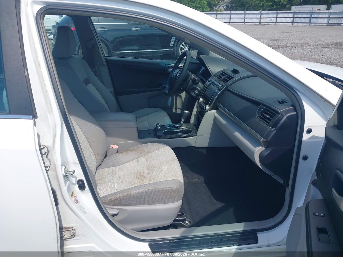 2012 TOYOTA CAMRY LE — снимка 5