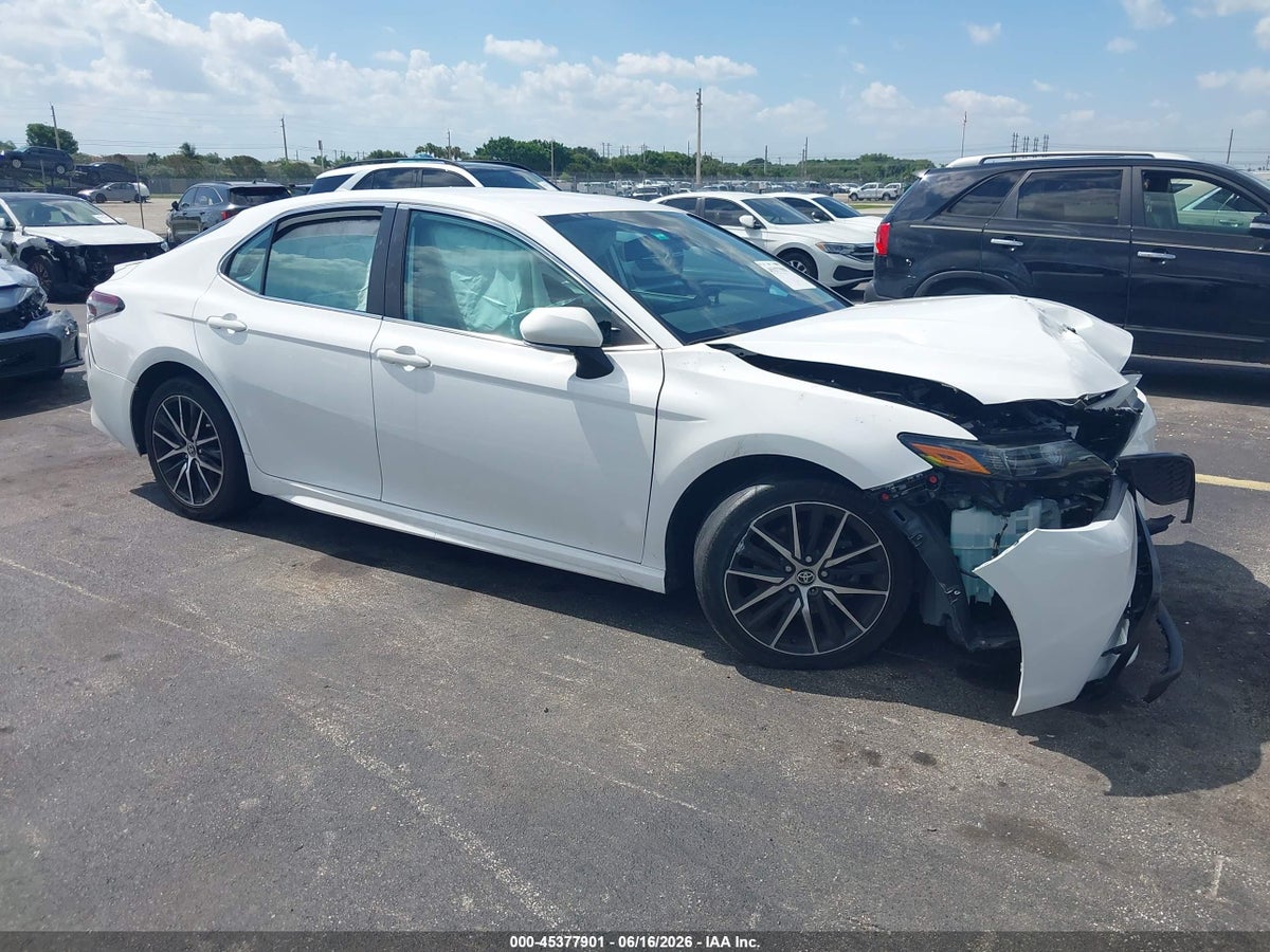 2021 TOYOTA CAMRY SE