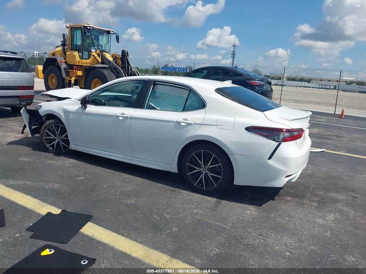 2021 TOYOTA CAMRY SE — снимка 3