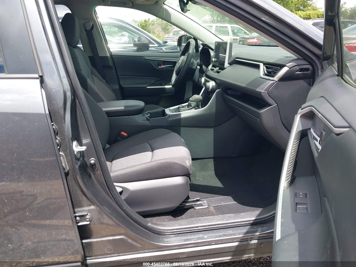 2025 TOYOTA RAV4 HYBRID XLE — снимка 5