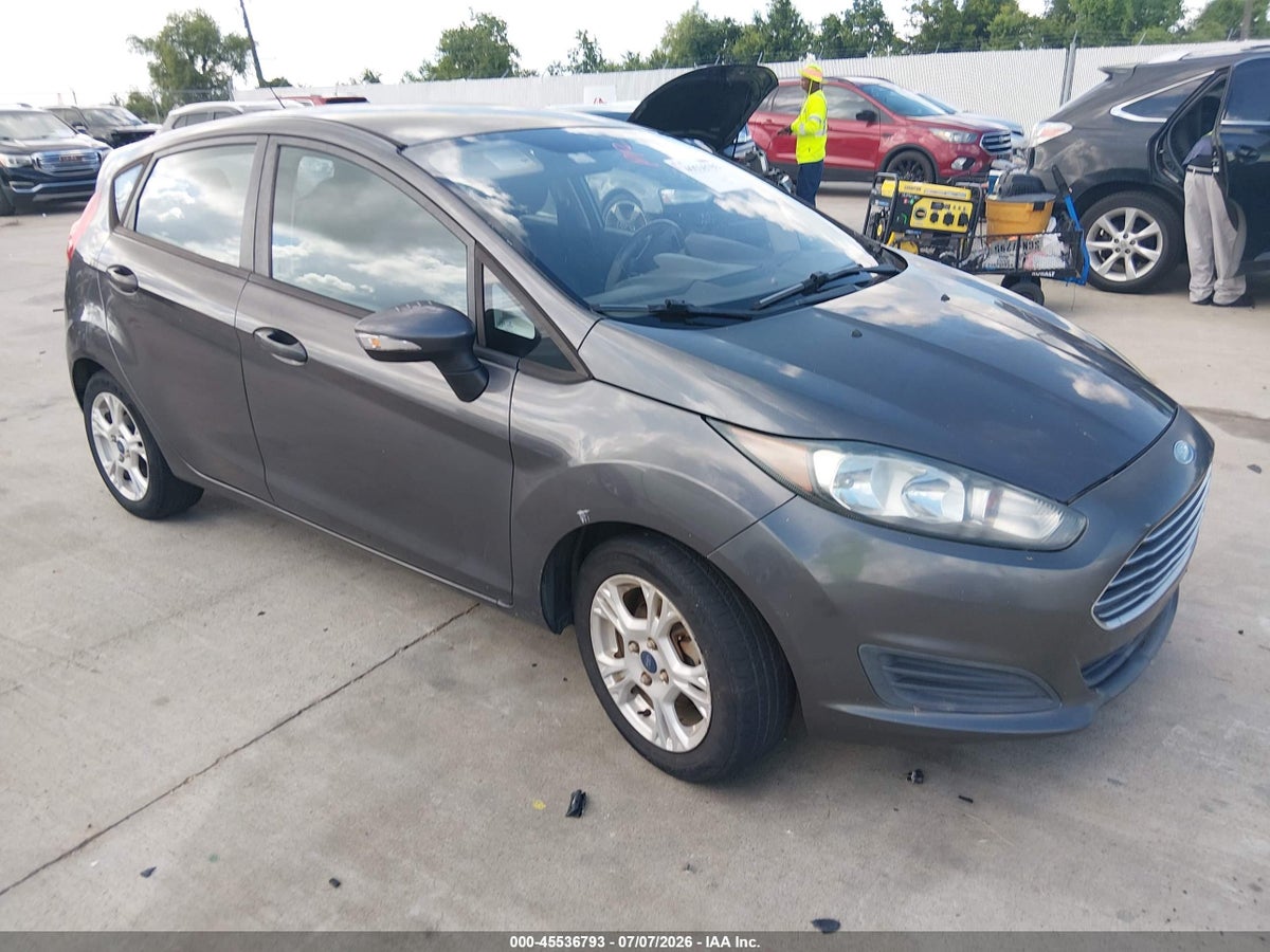 2015 FORD FIESTA SE