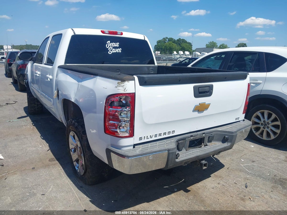 2013 CHEVROLET SILVERADO 1500 LTZ — снимка 3