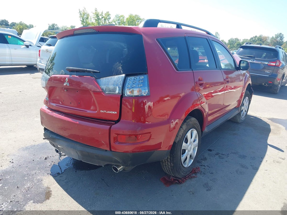 2013 MITSUBISHI OUTLANDER ES — снимка 4