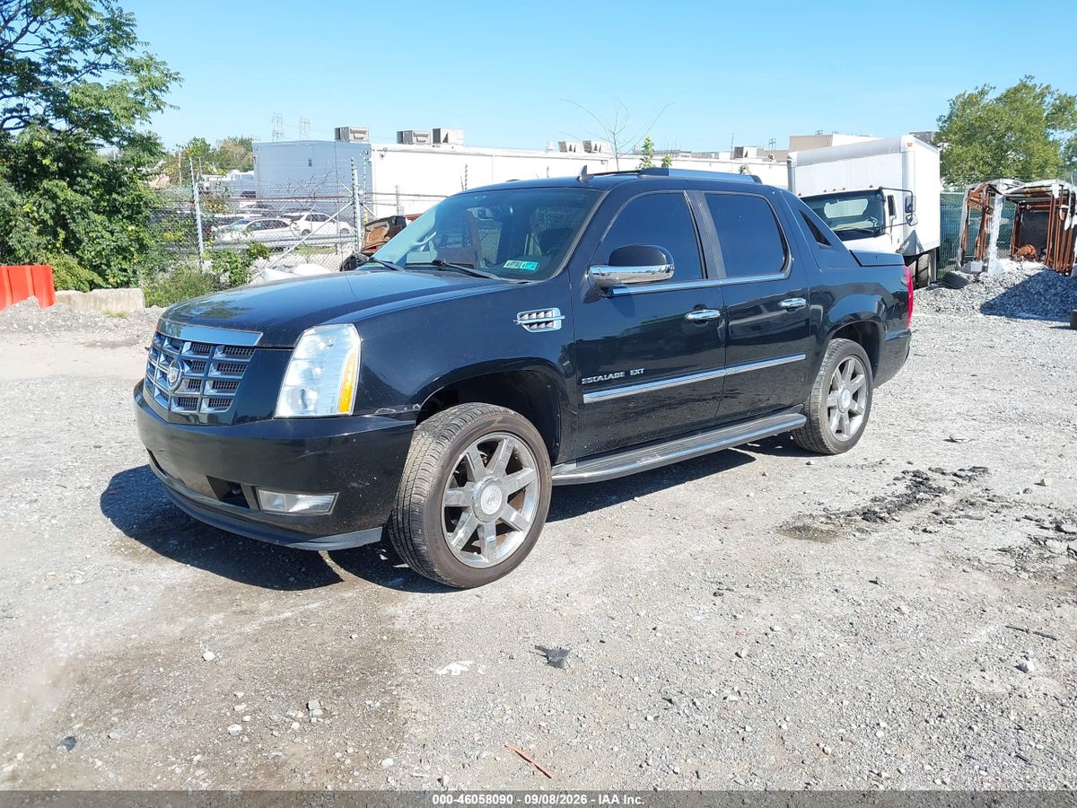 2011 CADILLAC ESCALADE EXT LUXURY — снимка 2