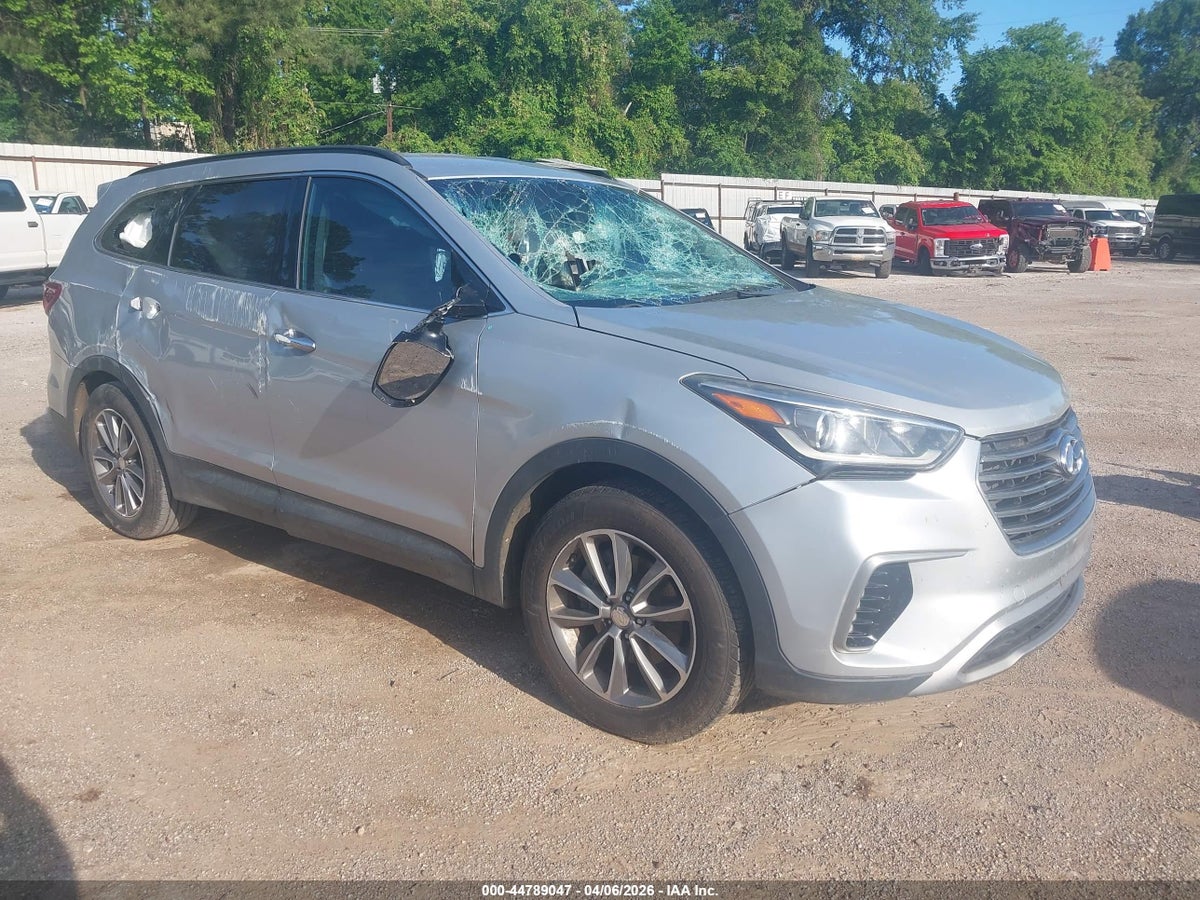 2018 HYUNDAI SANTA FE SE