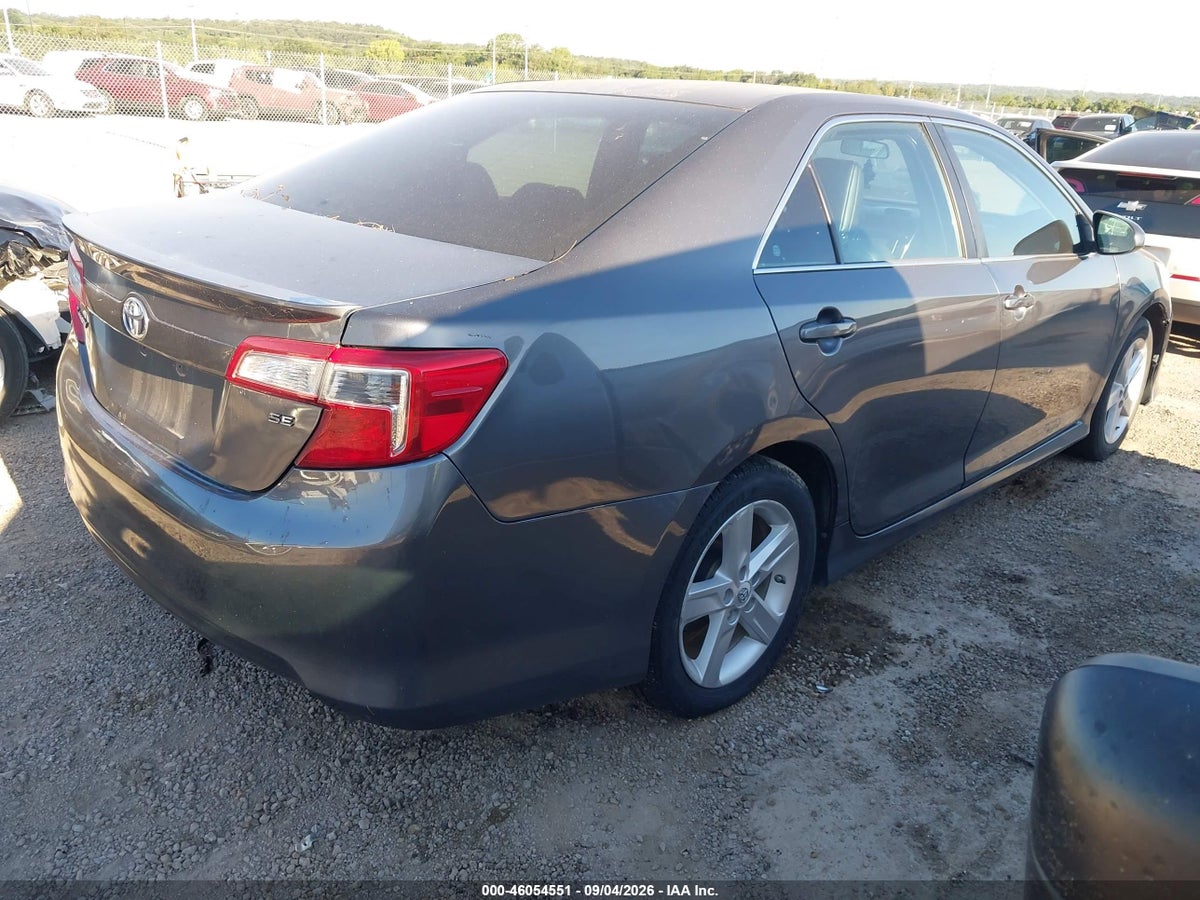 2014 TOYOTA CAMRY SE — снимка 4