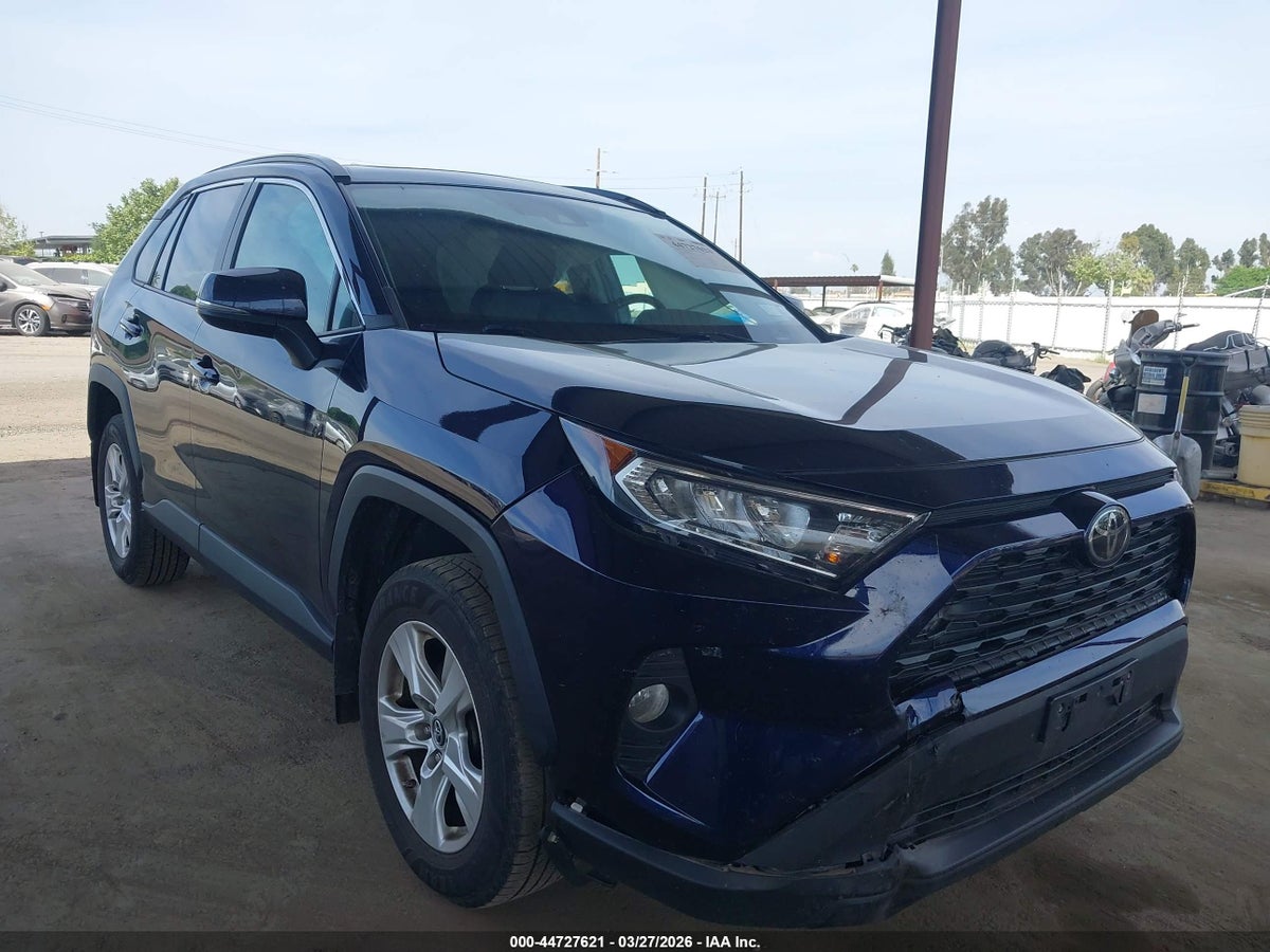 2019 TOYOTA RAV4 XLE