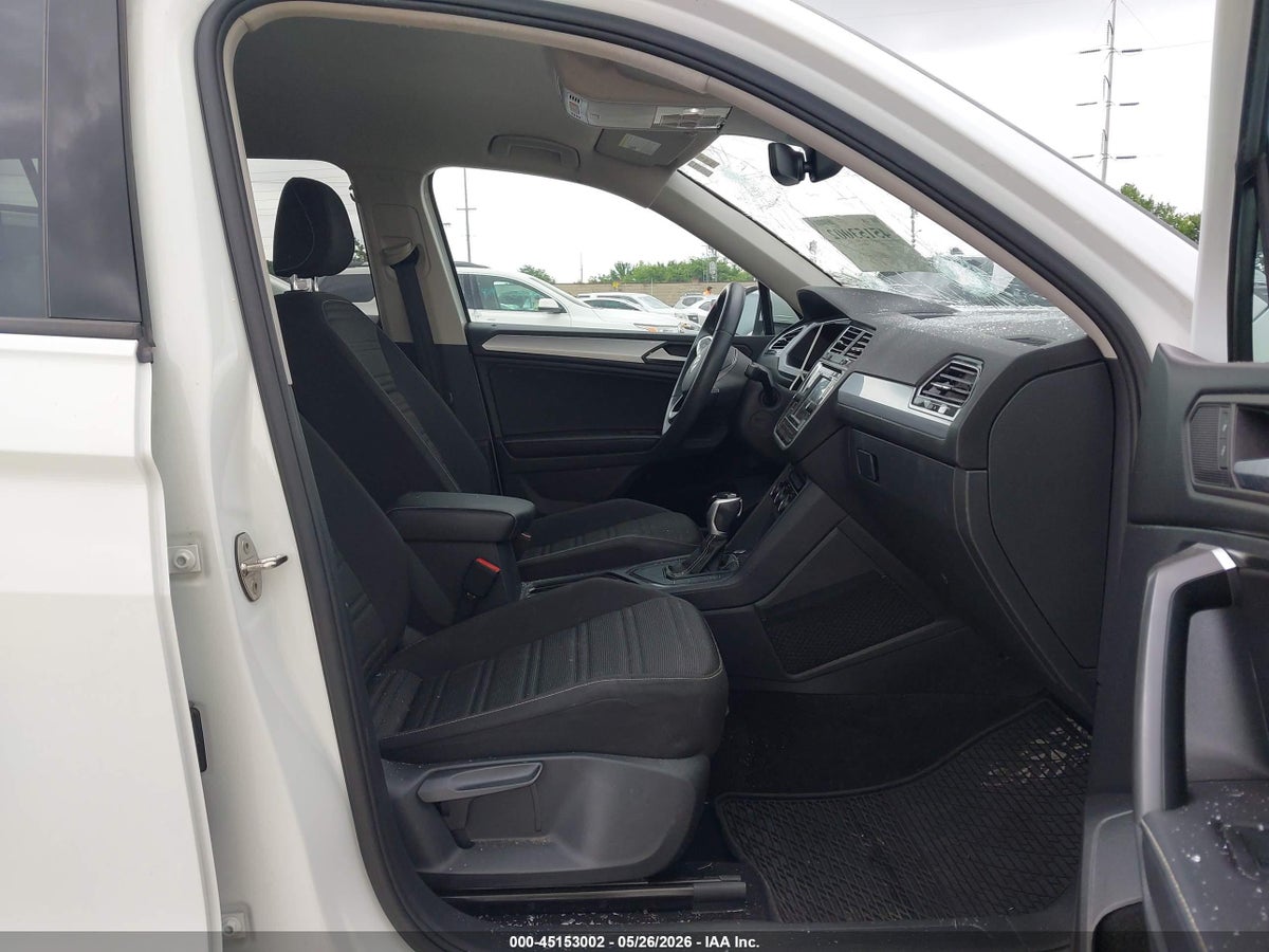 2022 VOLKSWAGEN TIGUAN 2.0T S — снимка 5