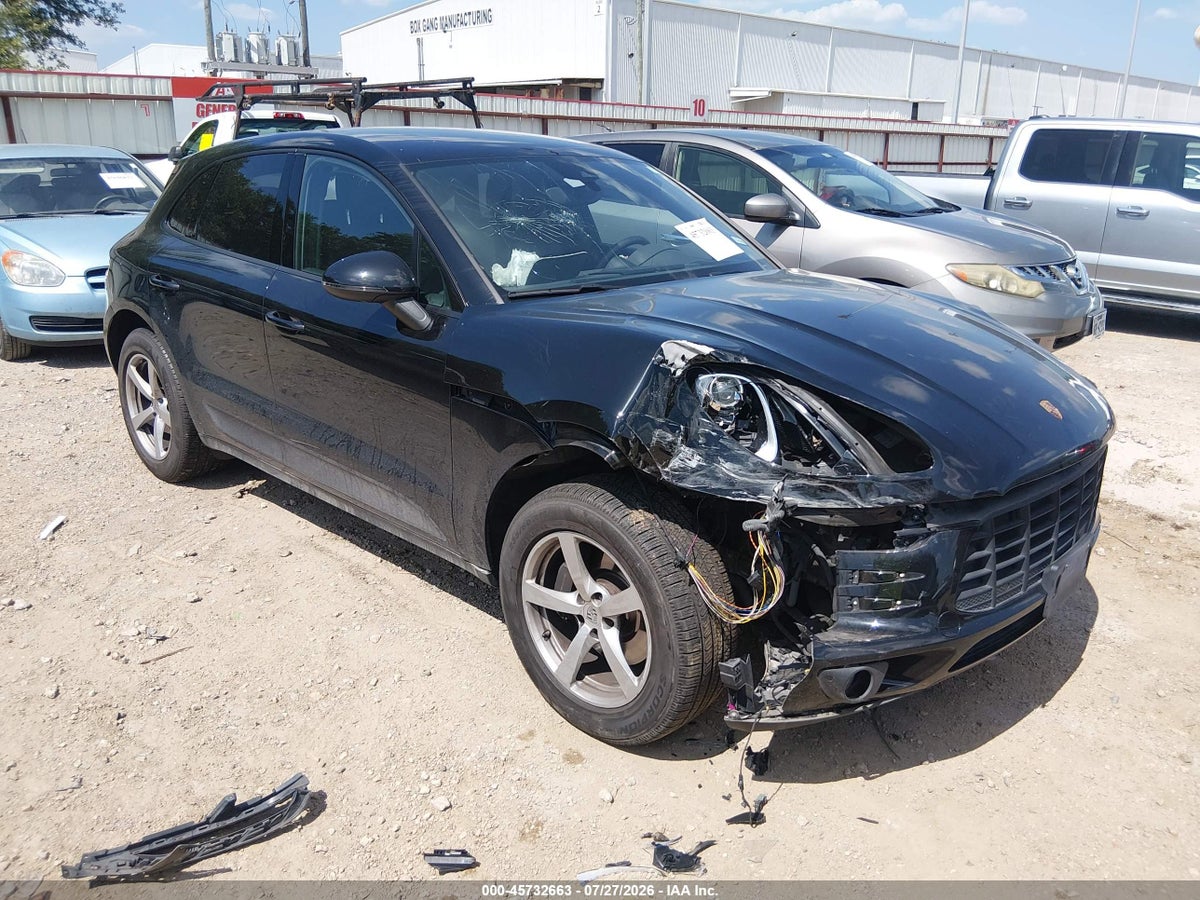 2018 PORSCHE MACAN