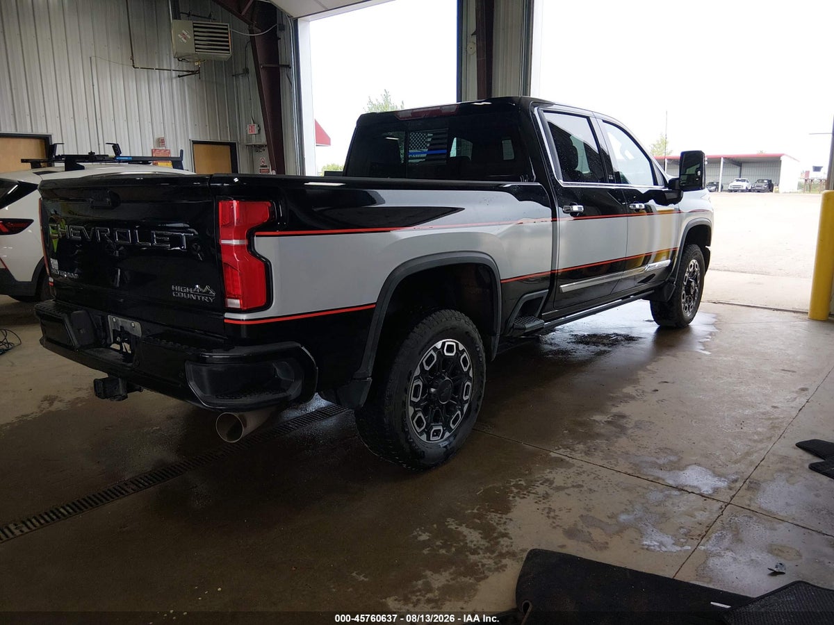2025 CHEVROLET SILVERADO 3500HD — photo 4