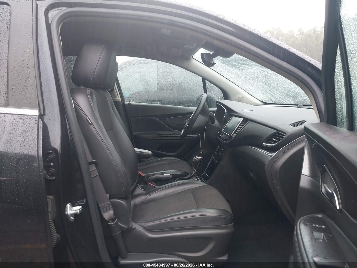 2021 BUICK ENCORE FWD PREFERRED — photo 5