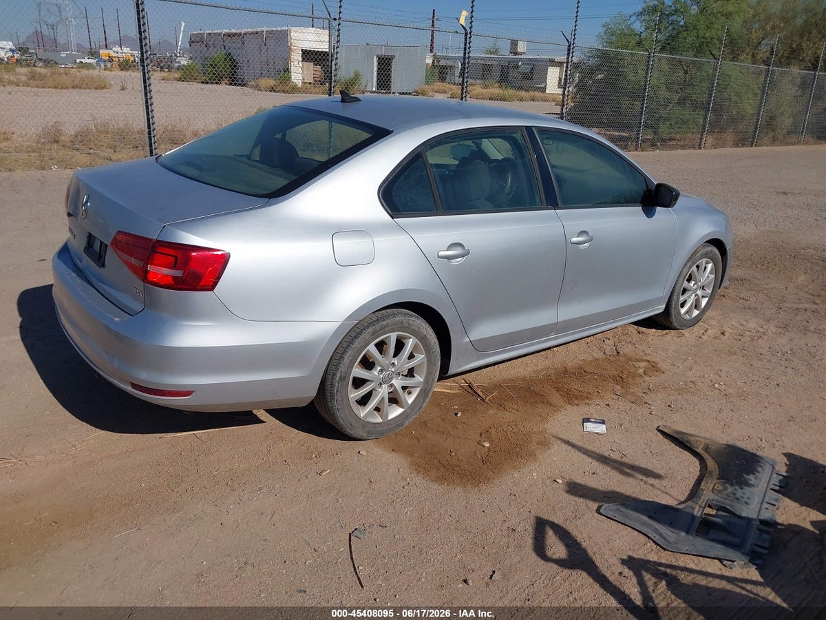 2015 VOLKSWAGEN JETTA 1.8T SE — снимка 4