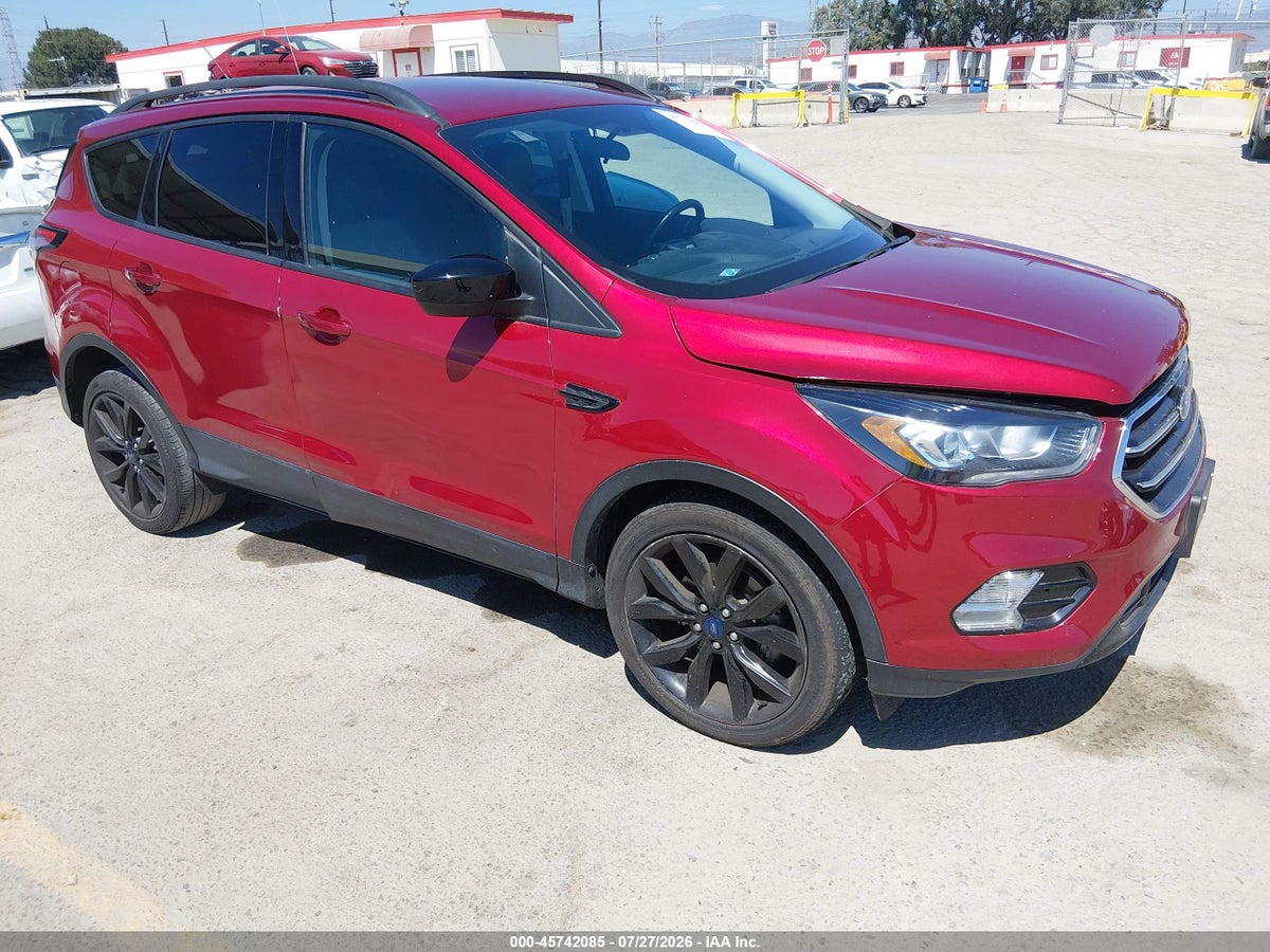 2017 FORD ESCAPE SE