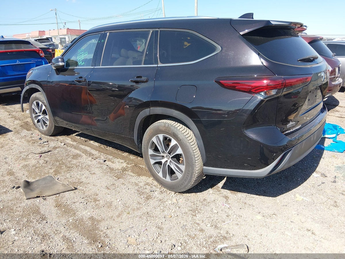 2021 TOYOTA HIGHLANDER XLE — снимка 3