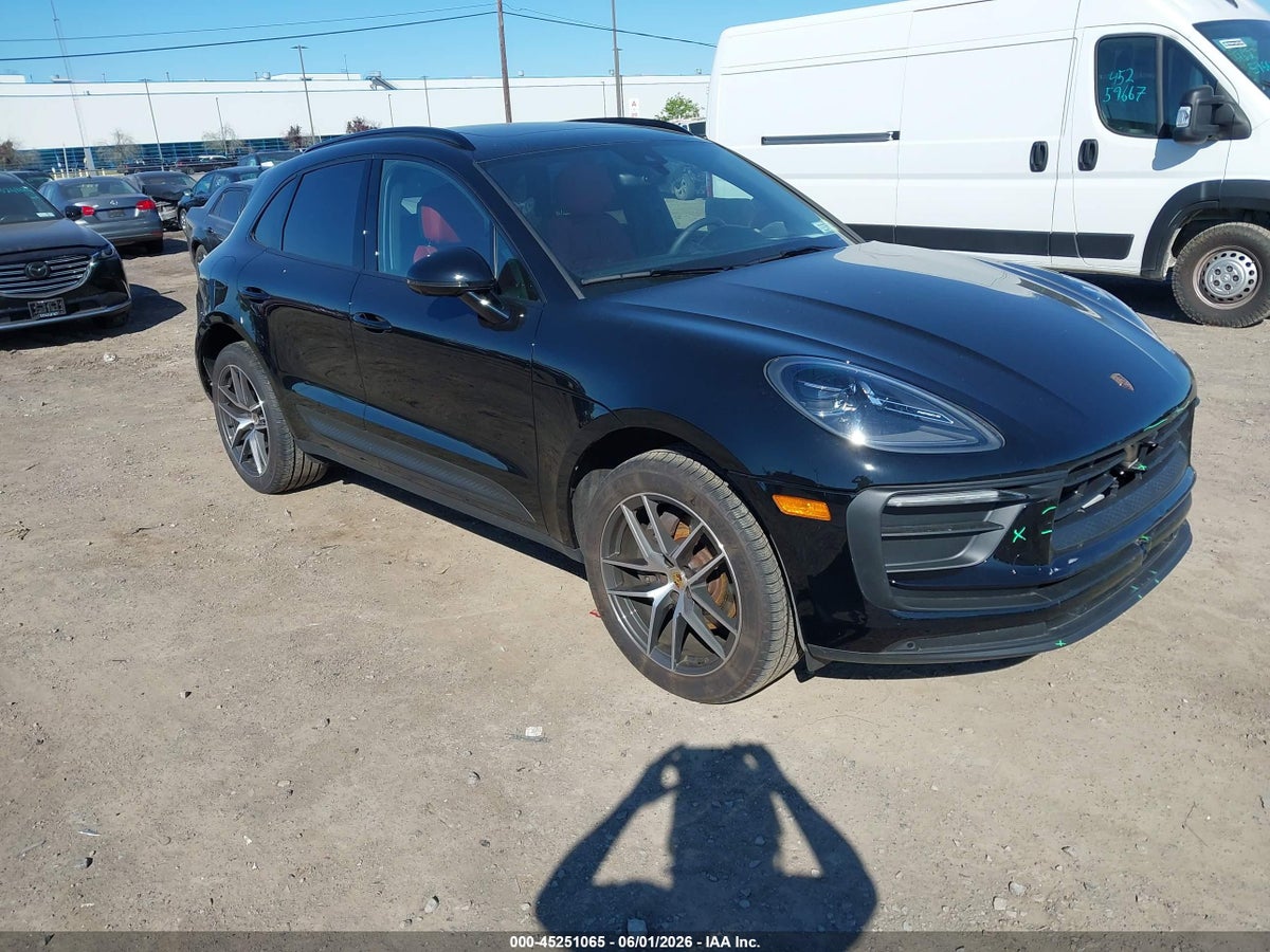 2025 PORSCHE MACAN T