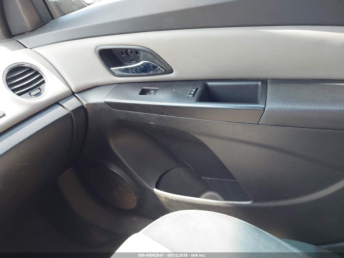 2016 CHEVROLET CRUZE LIMITED LS AUTO — снимка 5