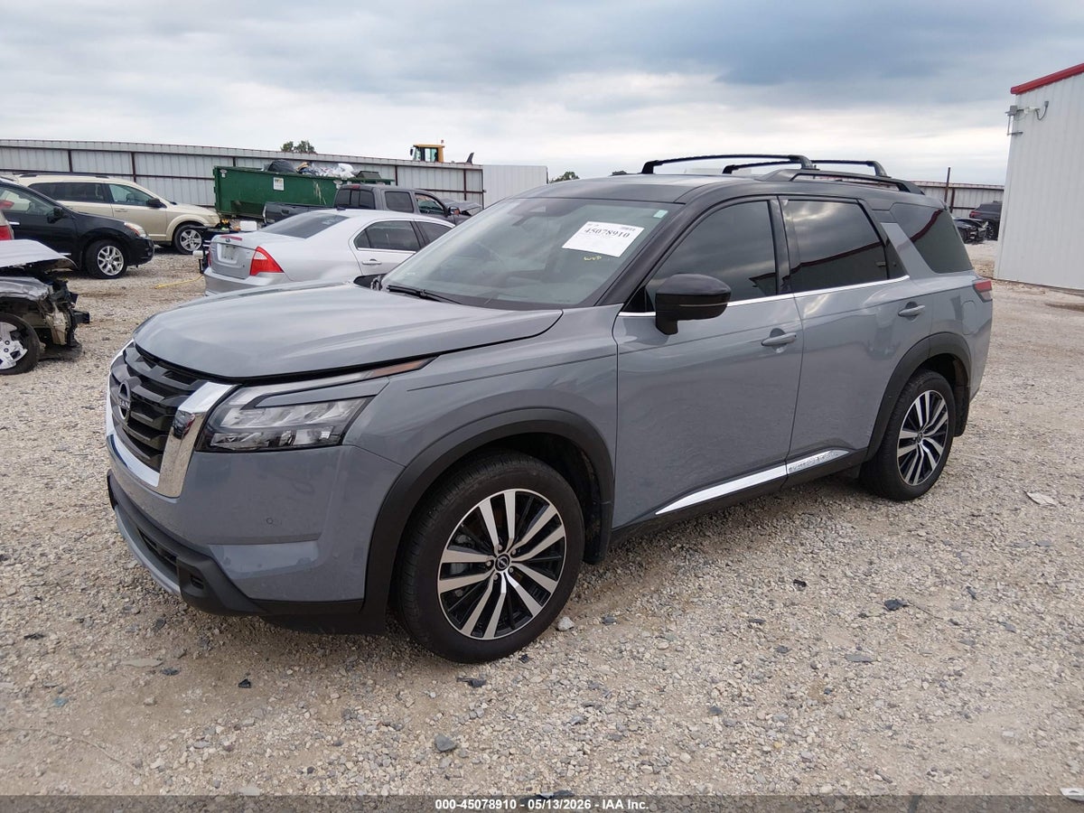2025 NISSAN PATHFINDER PLATINUM 4WD — снимка 2