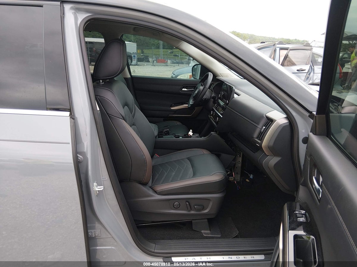 2025 NISSAN PATHFINDER PLATINUM 4WD — снимка 5