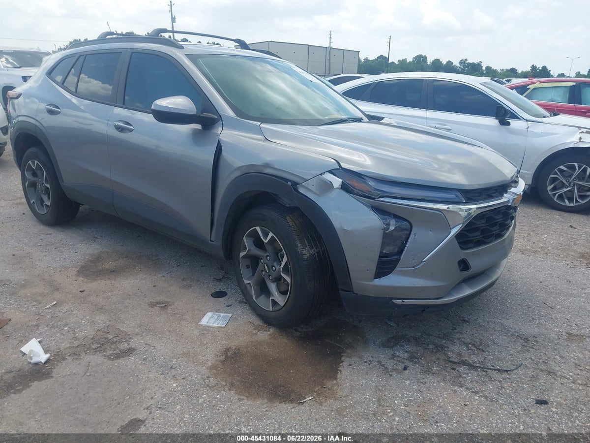 2025 CHEVROLET TRAX FWD LT