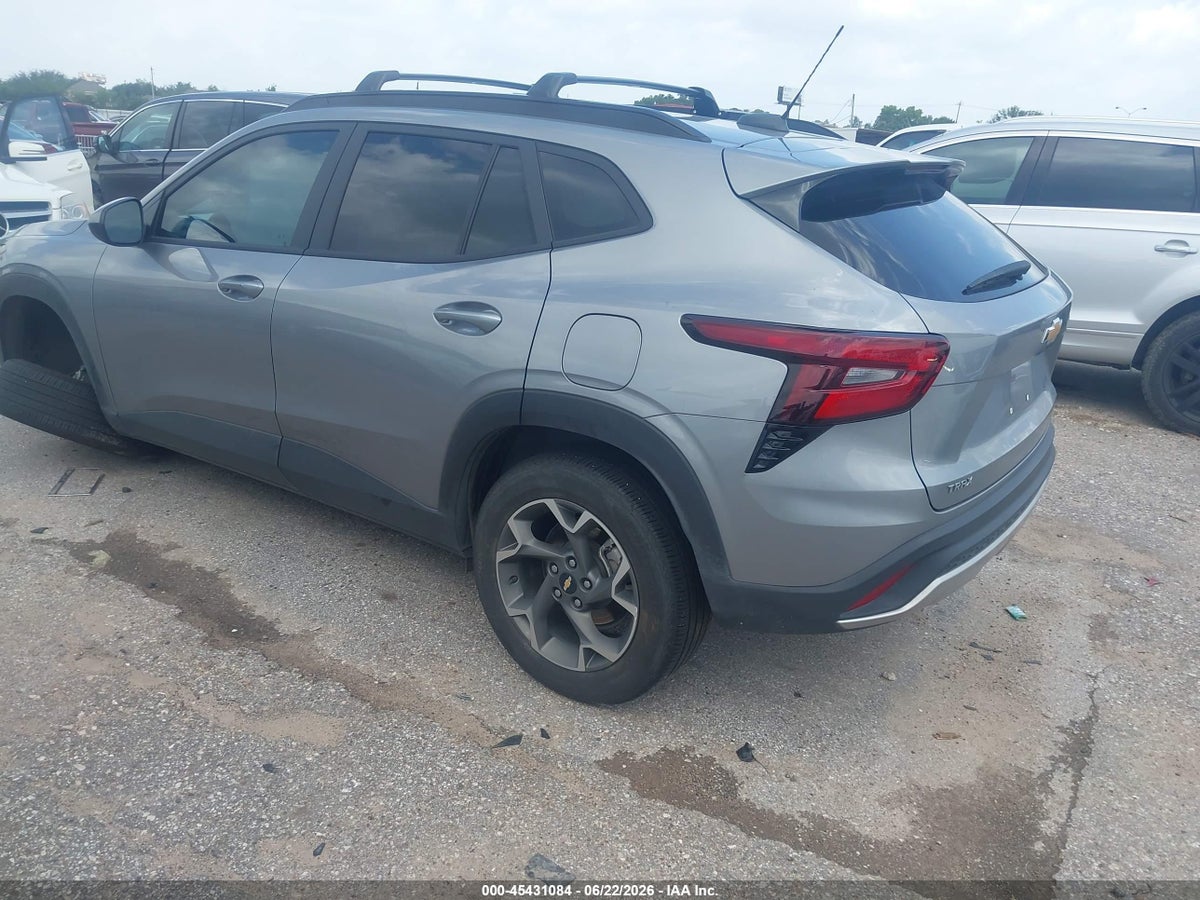 2025 CHEVROLET TRAX FWD LT — снимка 3