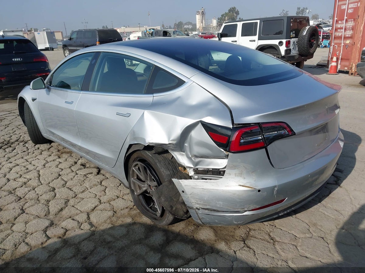 2018 TESLA MODEL 3 LONG RANGE/MID RANGE — снимка 3