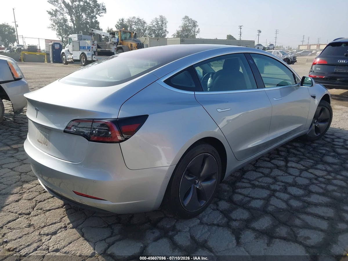 2018 TESLA MODEL 3 LONG RANGE/MID RANGE — снимка 4