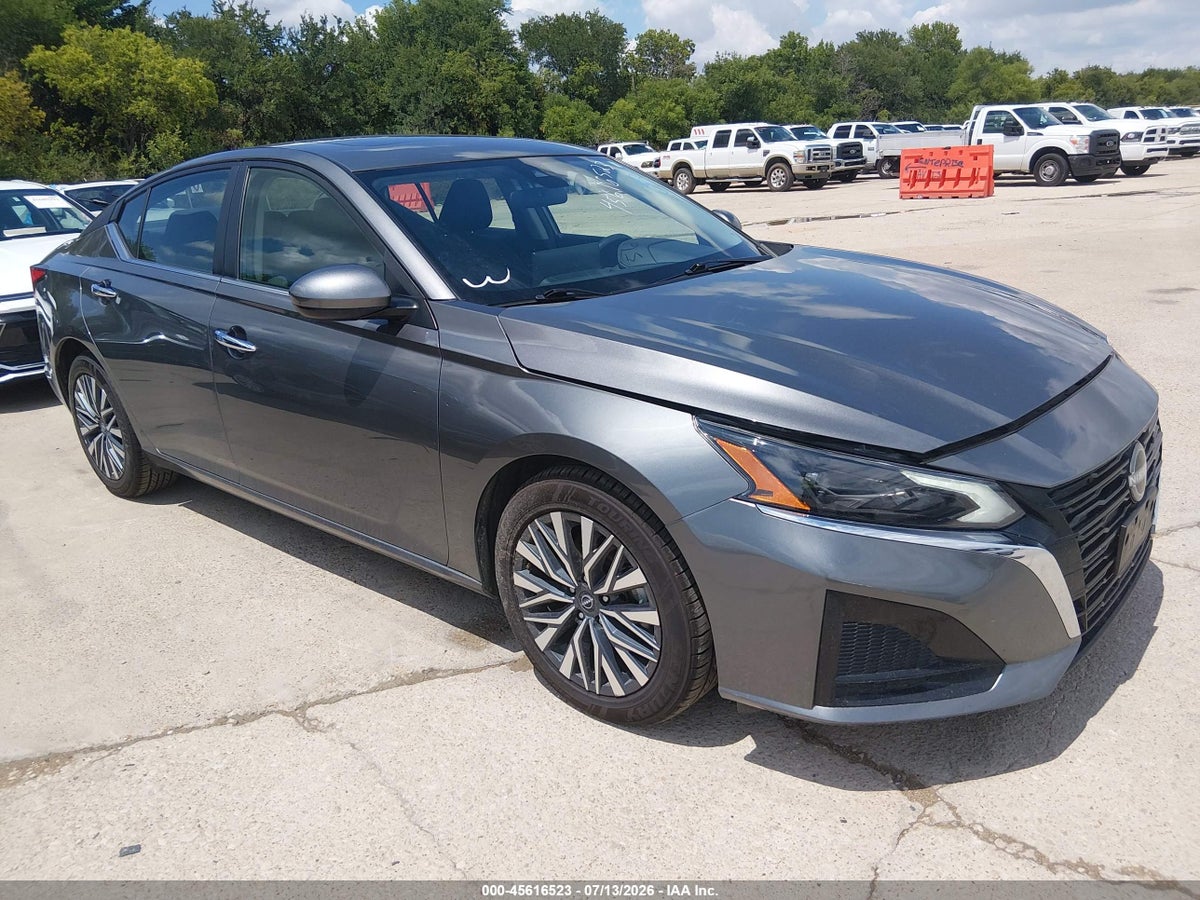 2024 NISSAN ALTIMA SV FWD
