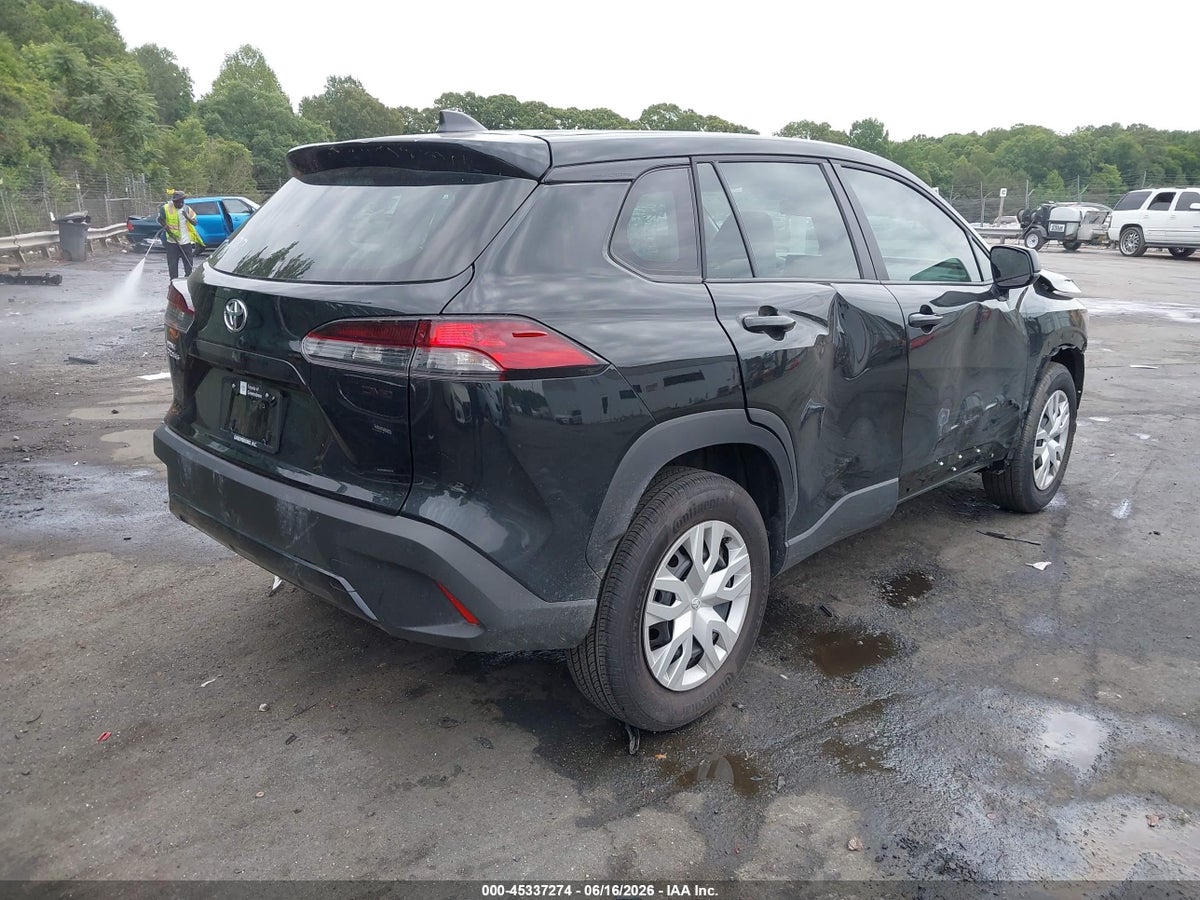2026 TOYOTA COROLLA CROSS L — снимка 4