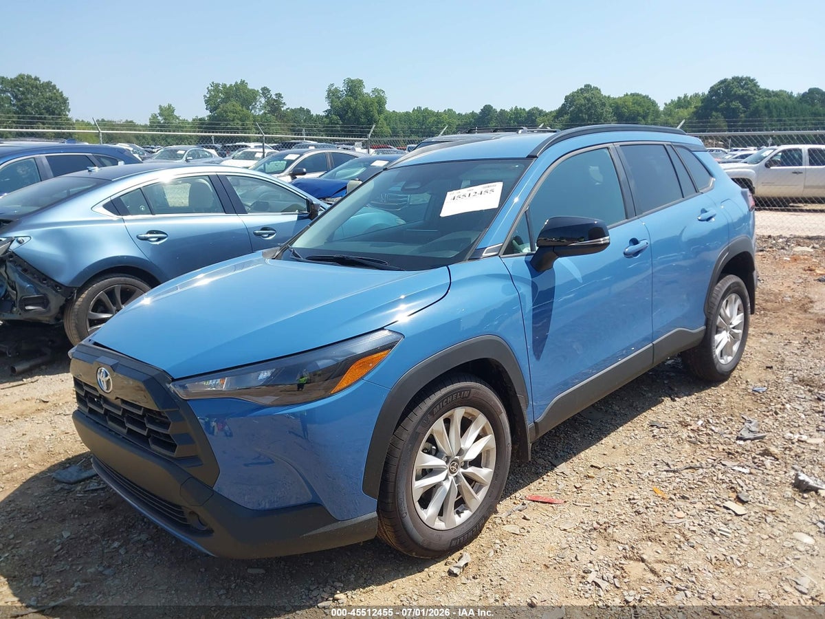 2026 TOYOTA COROLLA CROSS LE — снимка 2