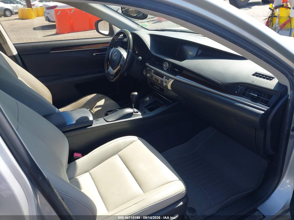 2013 LEXUS ES 350 — снимка 5