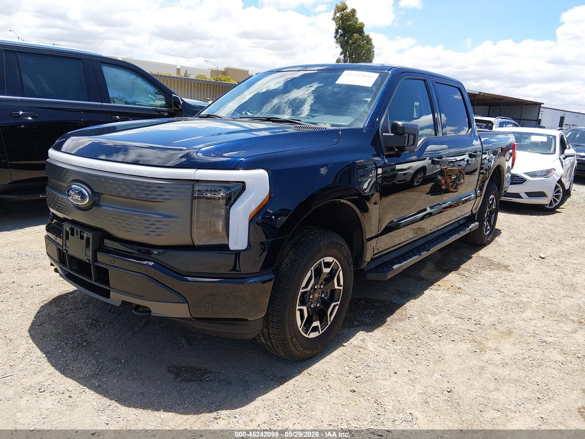 2023 FORD F-150 LIGHTNING XLT — снимка 2