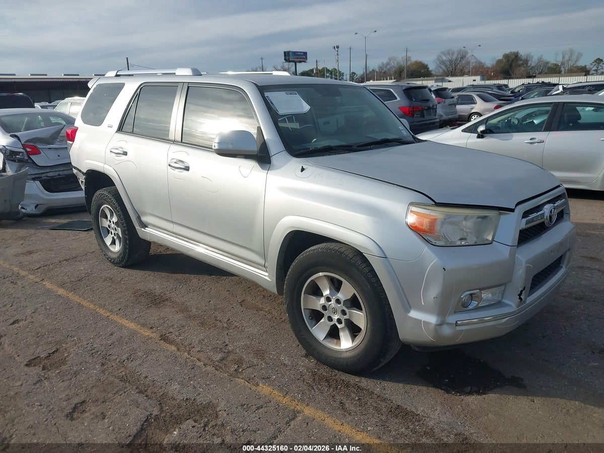 2013 TOYOTA 4RUNNER SR5