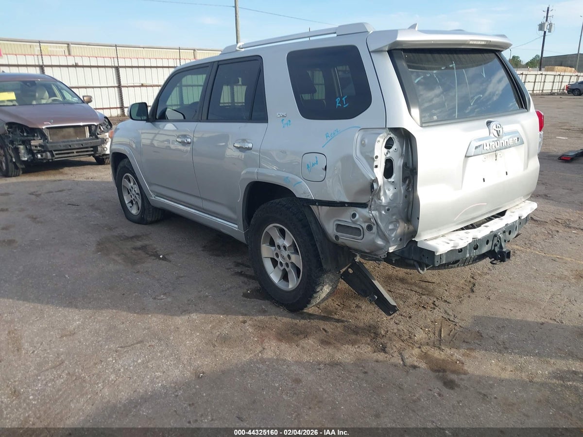 2013 TOYOTA 4RUNNER SR5 — снимка 3
