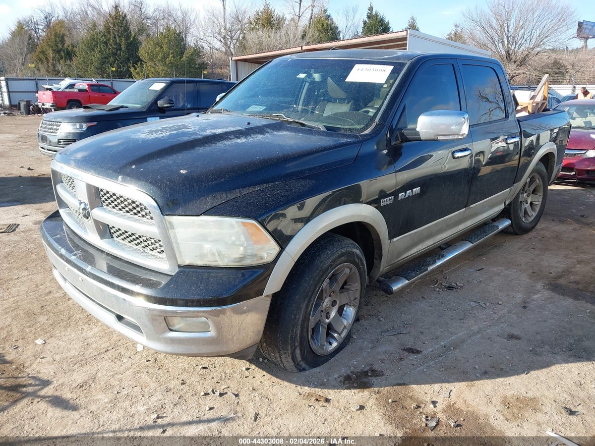 2010 DODGE RAM 1500 LARAMIE — снимка 2