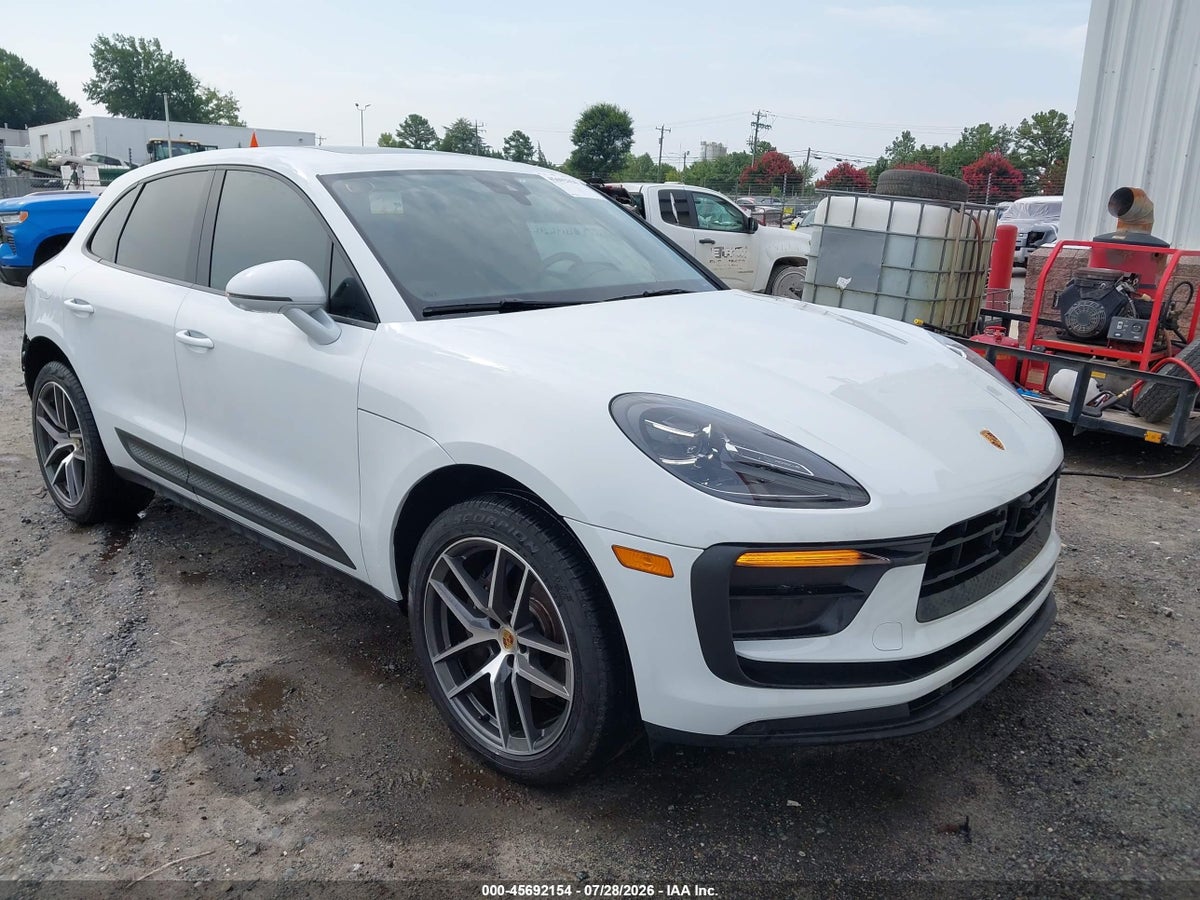2023 PORSCHE MACAN T