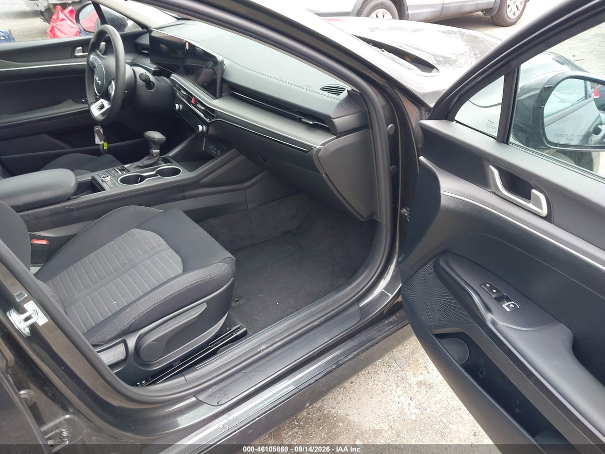 2026 KIA K5 LXS FWD — снимка 5