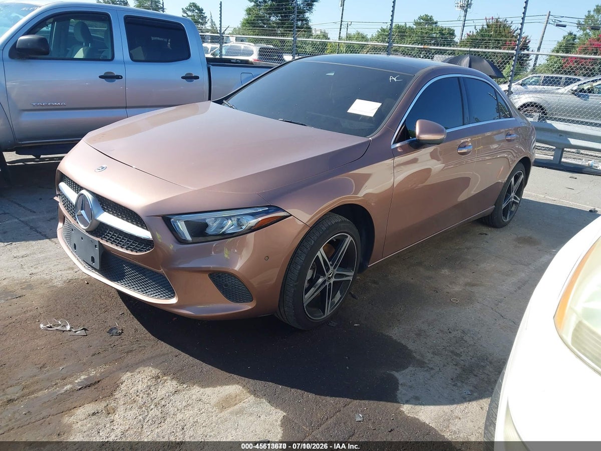 2022 MERCEDES-BENZ A 220 4MATIC — снимка 2