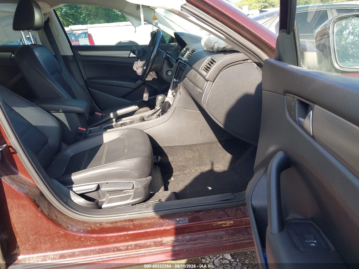 2014 VOLKSWAGEN PASSAT 1.8T SE — снимка 5
