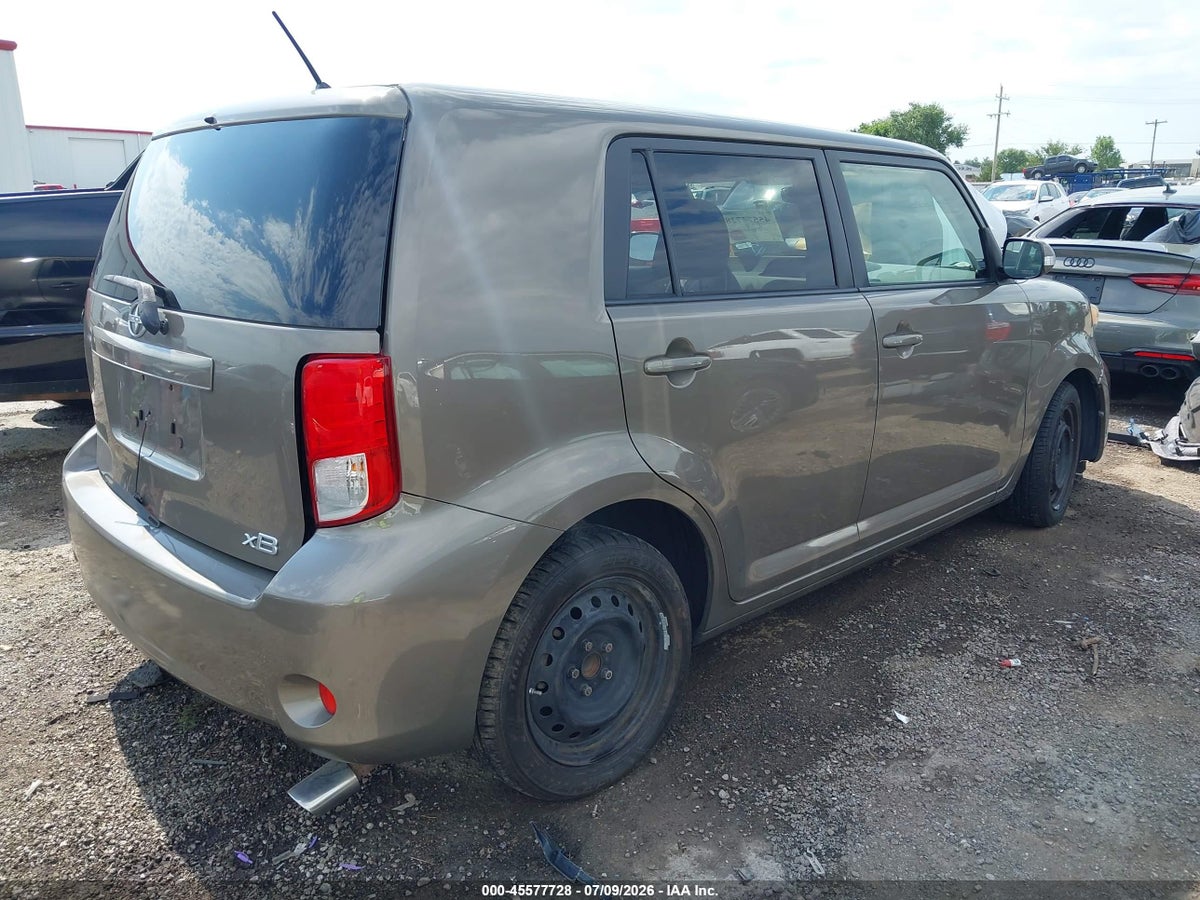 2012 SCION XB — photo 4
