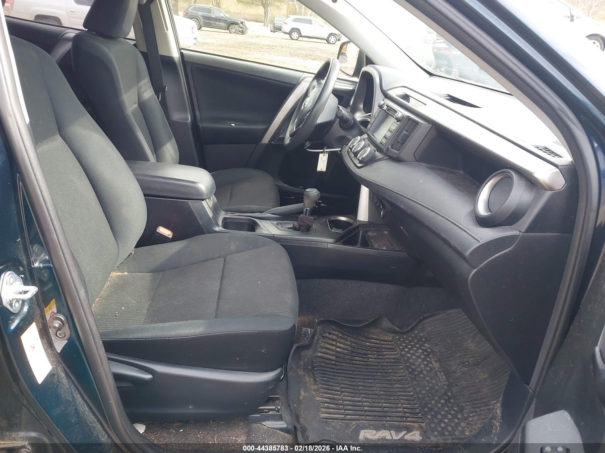 2018 TOYOTA RAV4 LE — снимка 5