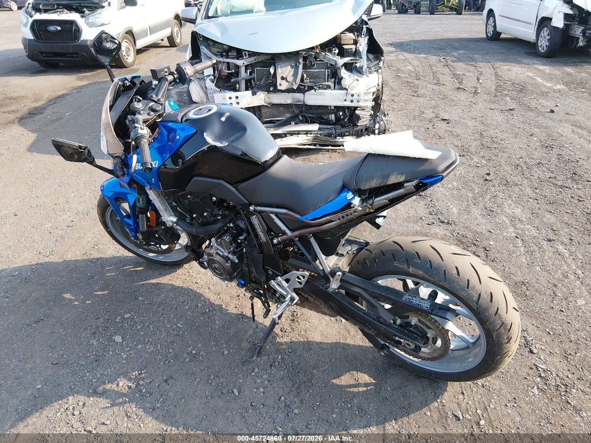 2024 SUZUKI GSX800 F — снимка 3